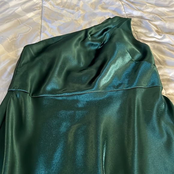 Dress - Picture 4 of 5